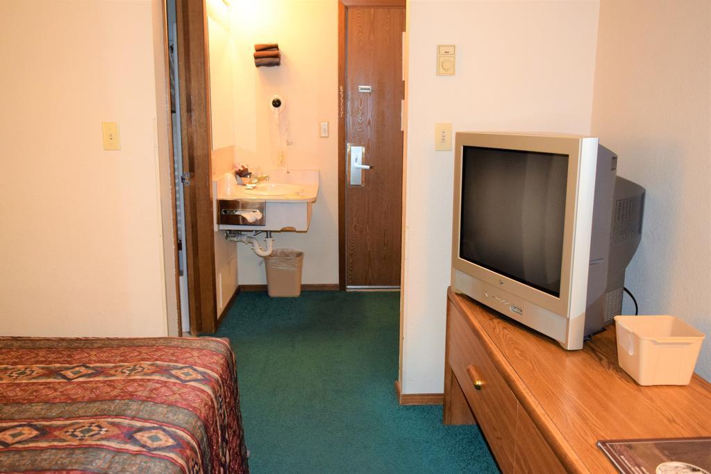 Country Inn Libby Luaran gambar